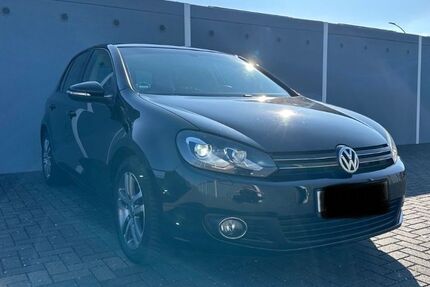 VW Golf 90.000 km 6.850 &euro; Neulingen 75245