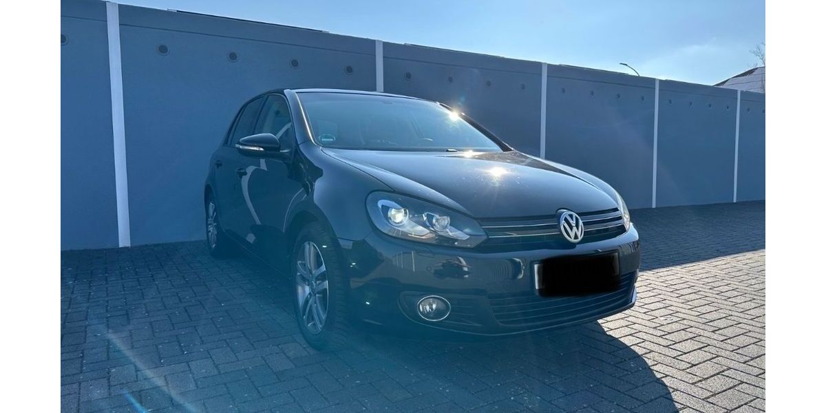 VW Golf 90.000 km 6.850 &euro; Neulingen 75245