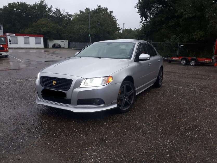 Volvo S80 188.000 km 19.500 € Karlsbad 76307