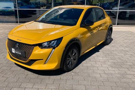 Peugeot 208 32.520 km 14.990 &euro; Landau 76829