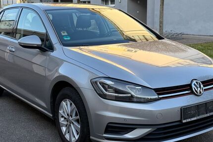 VW Golf 107.000 km 11.900 &euro; Rastatt 76437
