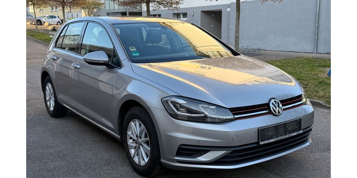 VW Golf 107.000 km 11.900 &euro; Rastatt 76437