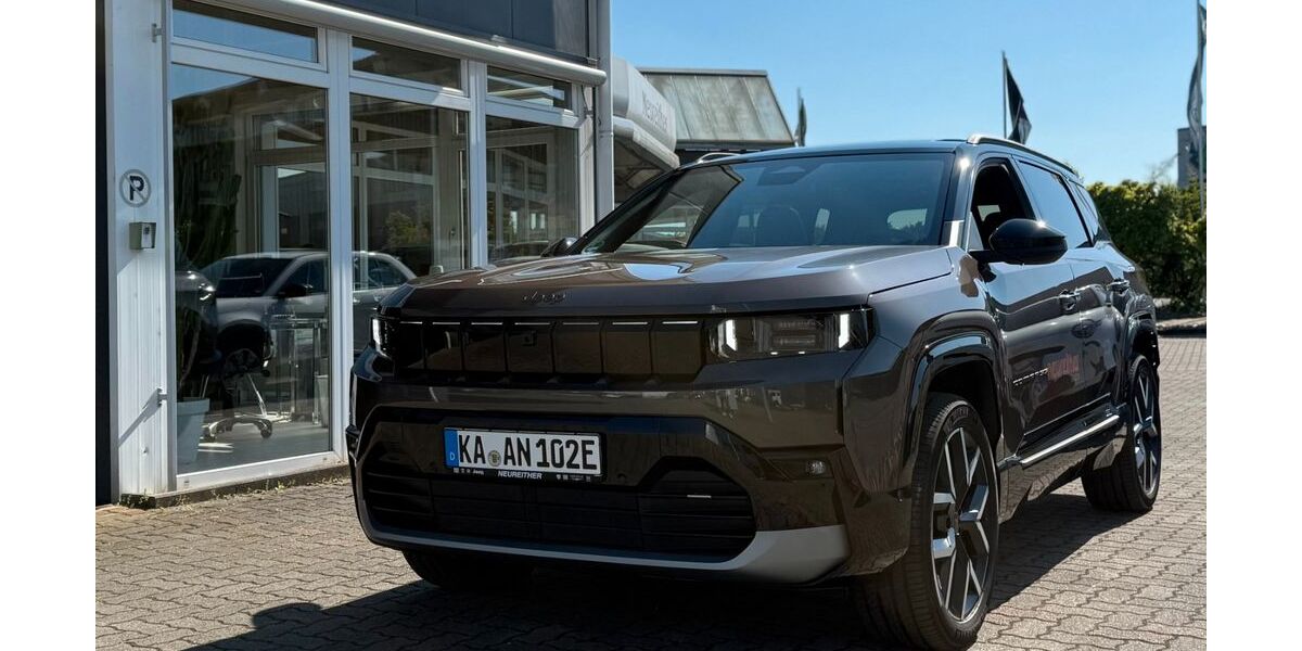 Jeep Compass 3.000 km 52.390 &euro; Karlsruhe 76185