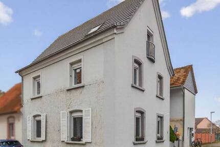 Viel Platz für Familie & Ideen - Einfamilienhaus mit separater Einheit in Herxheim 8 zimmer