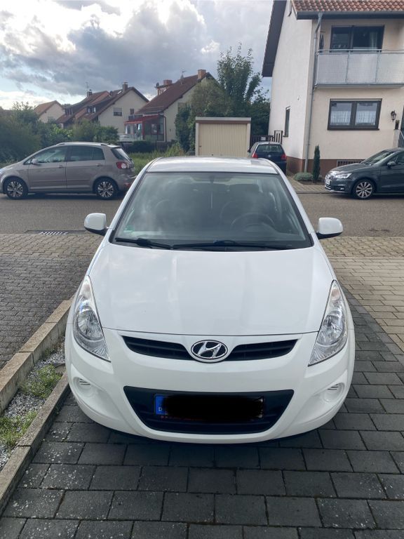 Hyundai i20 155.000 km 3.500 € Bad Schönborn 76669