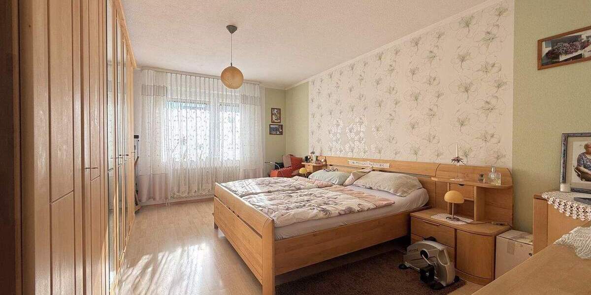 Etagenwohnung Oberderdingen - 3 Zimmer, 85 m&sup2;, 219.000&euro; | Angebot:25706297
