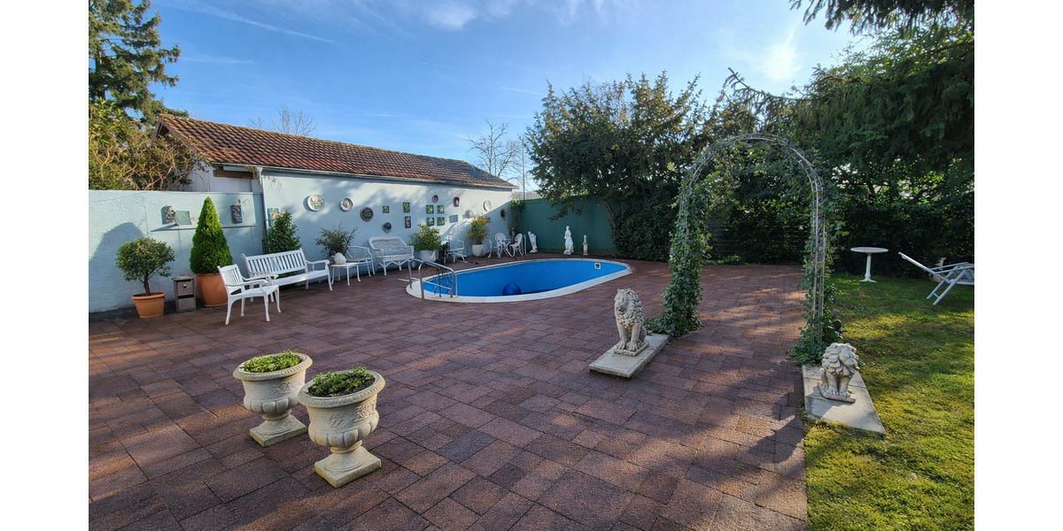 Einfamilienhaus Karlsruhe Mühlburg - 7 Zimmer, 130 m&sup2;, 650.000&euro; | Angebot:24804892