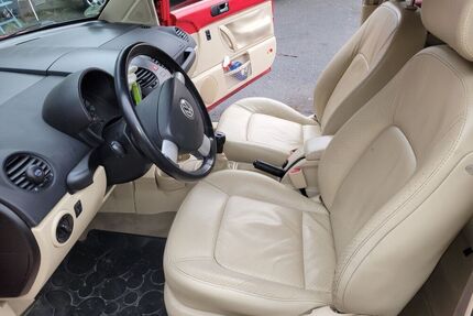 VW New Beetle