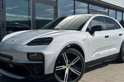 Porsche Macan 9.900 km 144.084 &euro; Ettlingen 76275