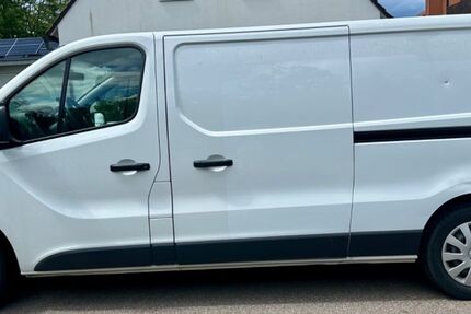 Renault Trafic 333.700 km 5.999 € Karlsruhe 76149