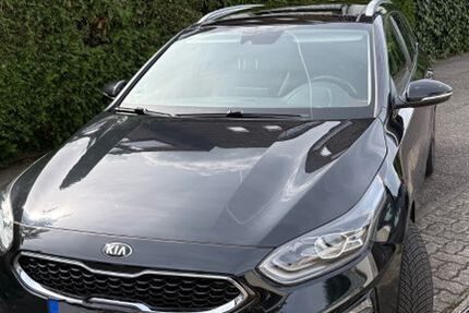 Kia ceed Sportswagon 98.000 km 14.900 &euro; Karlsruhe 76228