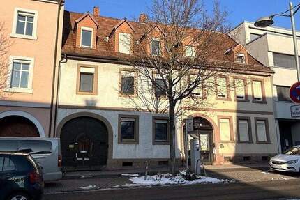 Sanierungsbedürftiges MFH in Ettlingen in bester Lage mit genehmigter Bauvoranfrage 1 zimmer