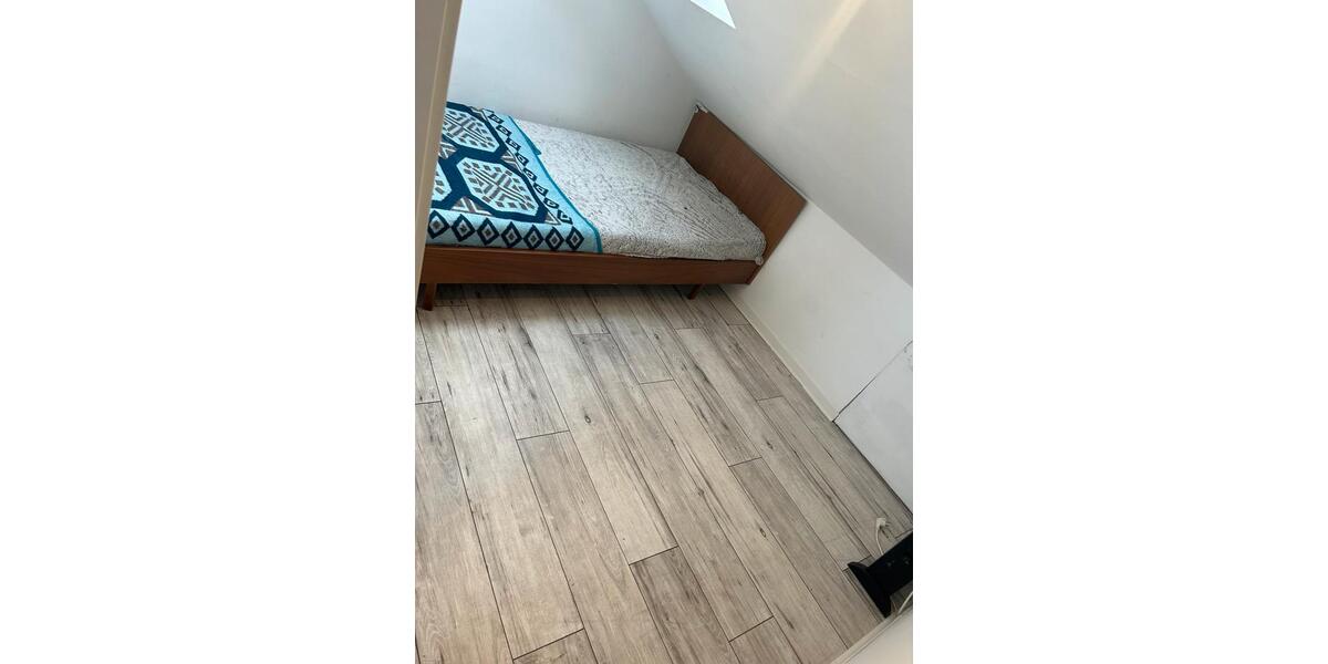 Dachgeschoßwohnung Pforzheim Eutingen - 2 Zimmer, 40 m&sup2;, 600&euro; | Angebot:26308414