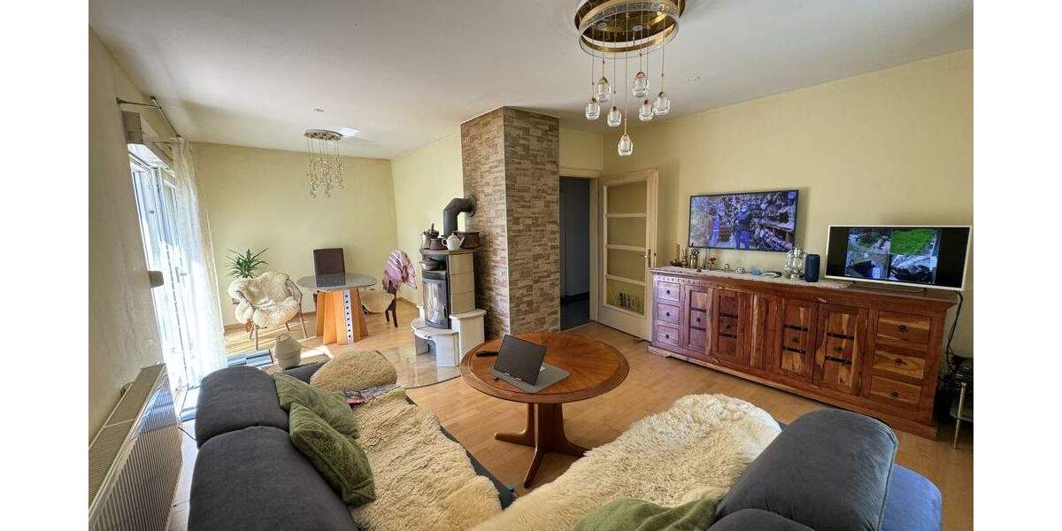 Bungalow Pforzheim Nordweststadt - 3 Zimmer, 82 m&sup2;, 349.000&euro; | Angebot:25775174