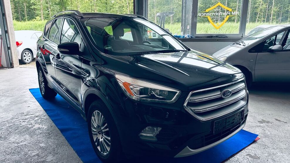 Ford Kuga 235.000 km 7.590 € Bruchsal OT Untergrombach 76646