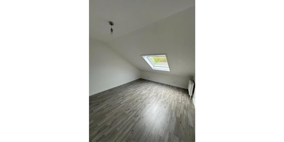 Dachgeschoßwohnung Rastatt - 2 Zimmer, 53 m&sup2;, 750&euro; | Angebot:26248969