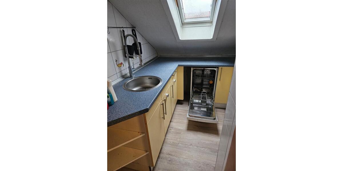 Dachgeschoßwohnung Karlsruhe Knielingen - 3 Zimmer, 65 m&sup2;, 800&euro; | Angebot:26023513