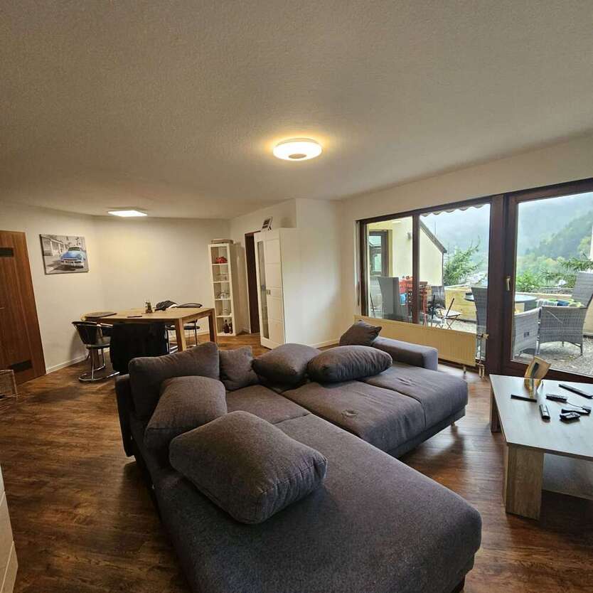 Wohnung zum Kaufen in Neuenbürg 195.000 € 90.55 m²