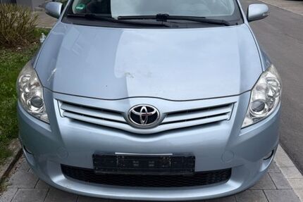 Toyota Auris 73.950 km 7.700 &euro; Niefern-Öschelbronn 75223