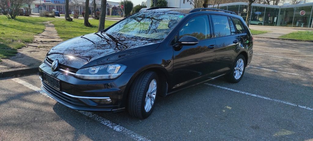 VW Golf 182.000 km 9.800 &euro; Gaggenau 76571