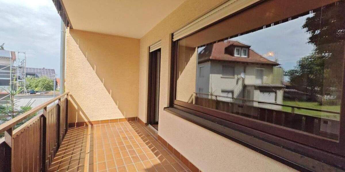 Reihenmittelhaus Pforzheim Büchenbronn - 5 Zimmer, 102 m&sup2;, 320.000&euro; | Angebot:25707655