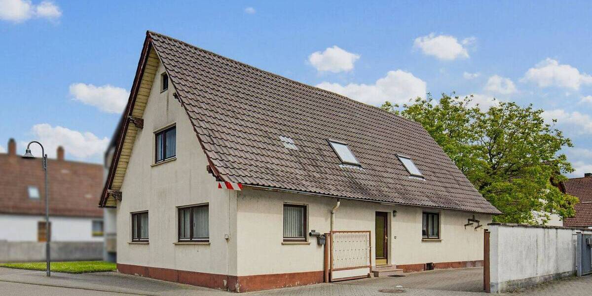 Einfamilienhaus Stutensee / Friedrichstal Friedrichstal - 7 Zimmer, 183 m&sup2;, 395.000&euro; | Angebot:26751376