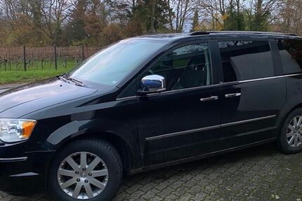 Chrysler Grand Voyager 230.000 km 5.000 &euro; Landau 76829