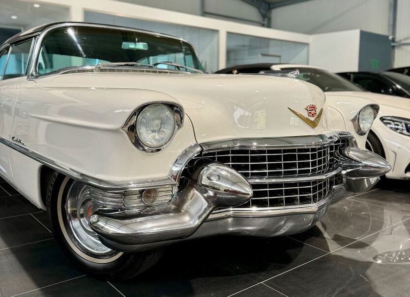 Cadillac Deville 24.000 km 50.499 € Niefern Öschelbronn 75223