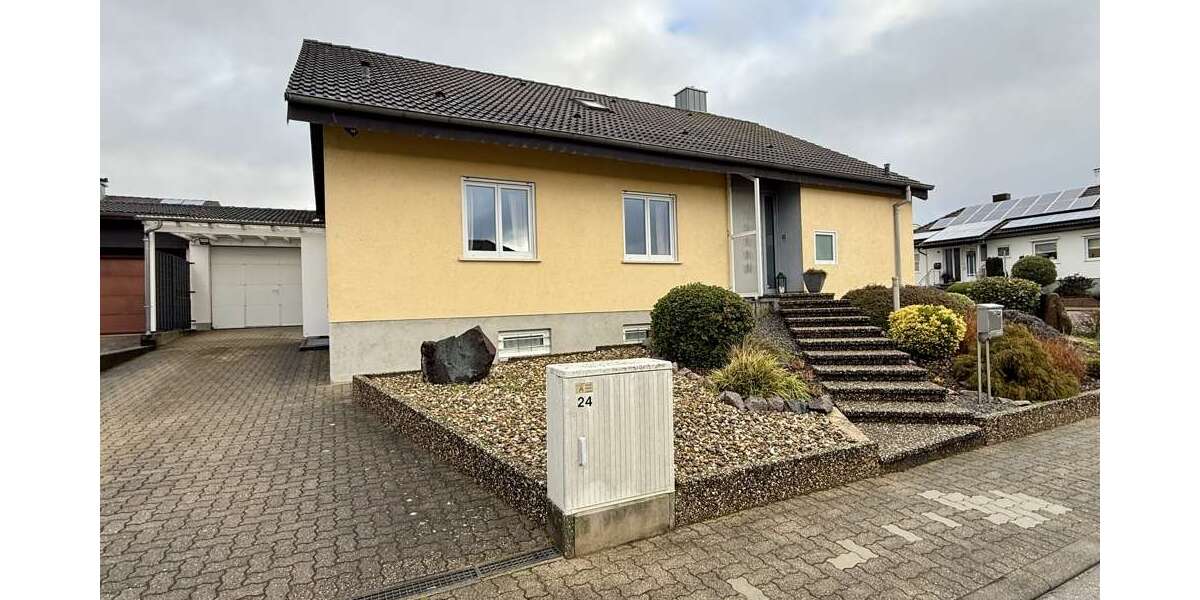 Einfamilienhaus Herxheim - 7 Zimmer, 206 m&sup2;, 599.000&euro; | Angebot:25258487