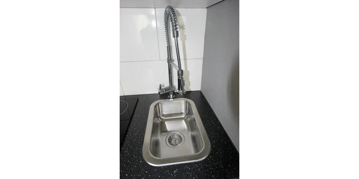 voll möbliertes Mini-Apartment in KA für Studentin oder Pendler 1 zimmer