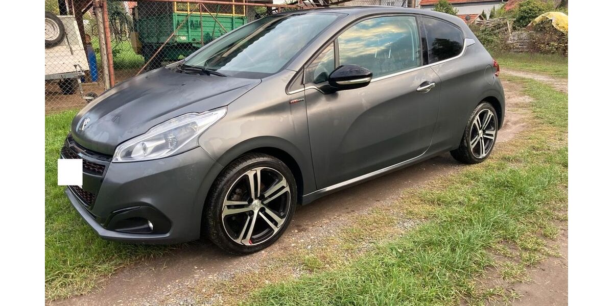 Peugeot 208 39.000 km 9.600 € Wiesental 68753