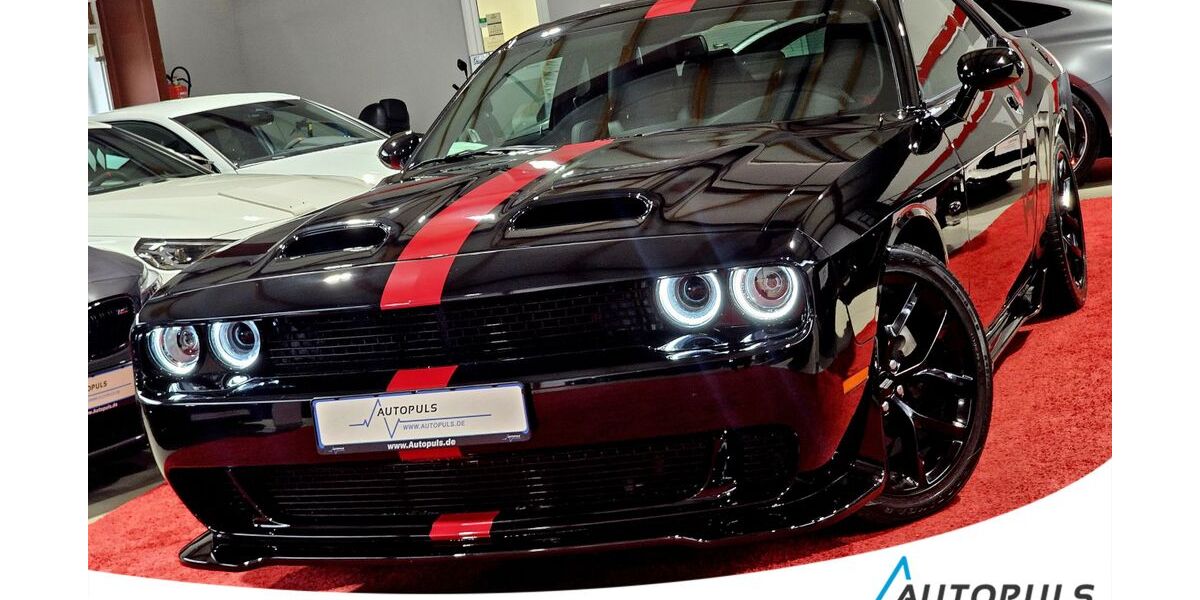 Dodge Challenger 43.816 km 27.999 &euro; Wörth am Rhein 76744