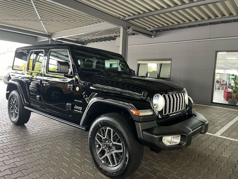 Jeep Wrangler 1.400 km 65.390 € Karlsruhe 76185