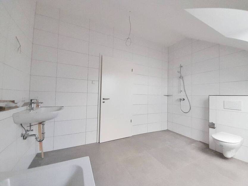 Schlüsselfertiger Neubau von 5 ETW - KFW55A+ - hochwertige moderne Ausstattung