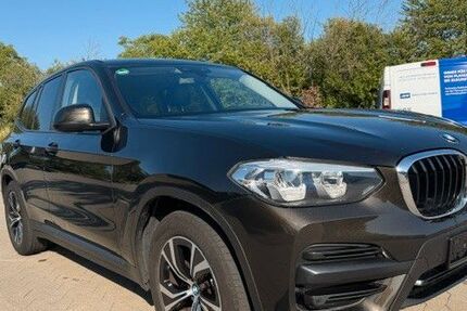 BMW X3 199.500 km 18.900 &euro; Karlsruhe 76199