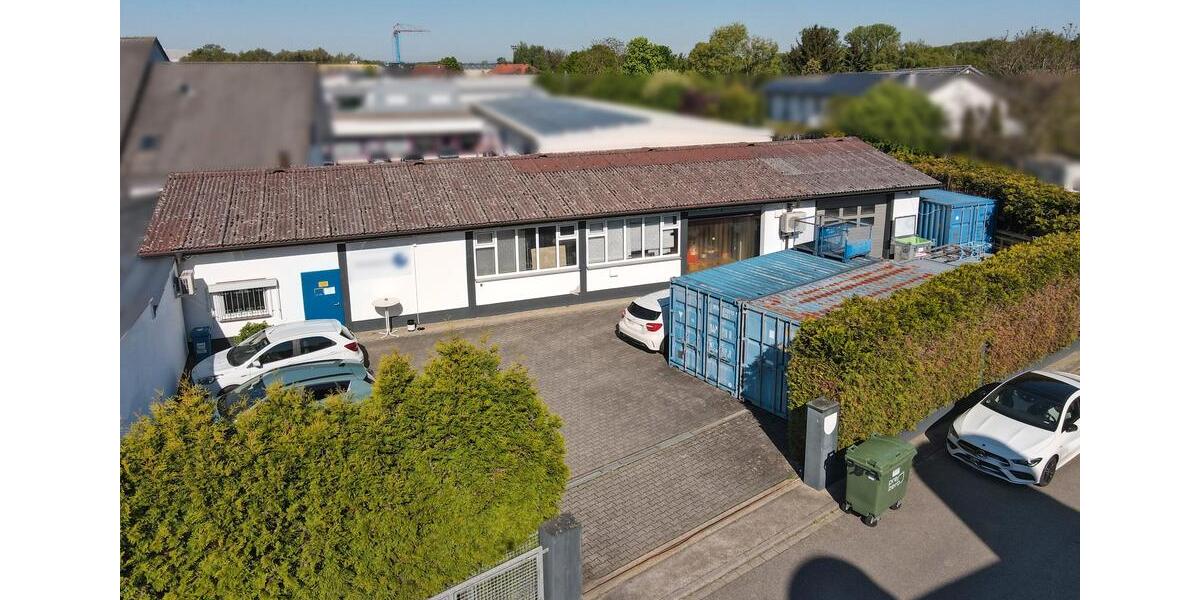 Lagerhalle mit ca. 230 qm Lagerfläche, Büro mit ca. 40 qm und Außenfläche ca. 250 qm zimmer