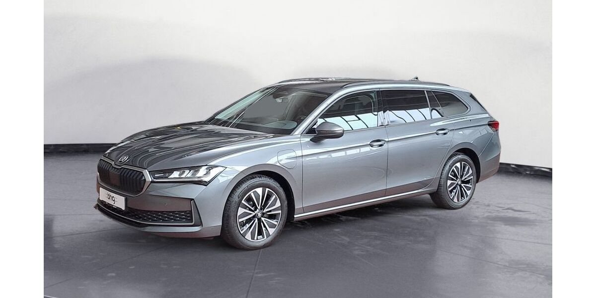 Skoda Superb 11.927 km 41.990 &euro; Ettlingen 76275