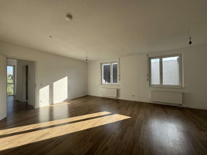 Investieren im Silberstreifen: Wohn-Gewerbeimmobilie mit Garten, Garage & Flexibilitä 6 zimmer