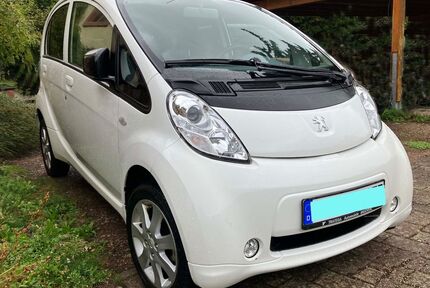 Peugeot iOn