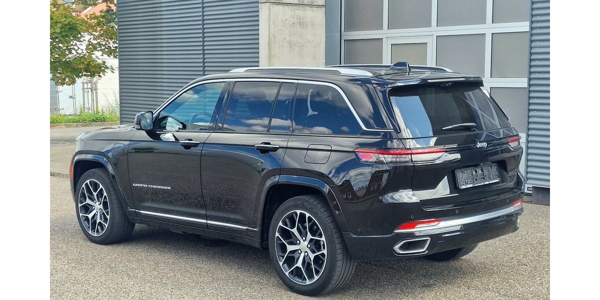 Jeep Grand Cherokee Summit Reserve Plug-In-Hybrid 4xe 30.000 km 61.799 &euro; Landau 76829