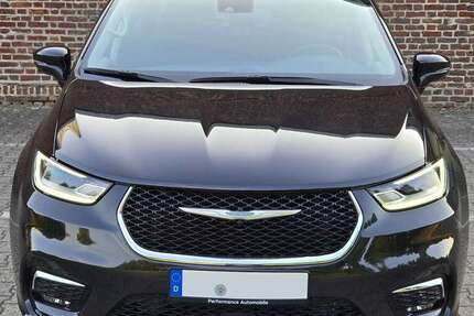 Chrysler Pacifica 66.400 km 32.500 € Baden-Baden 76530
