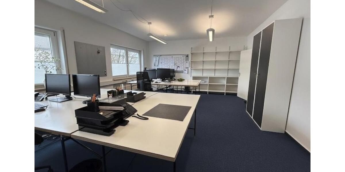 Abgetrenntes Büro zur Untervermiete im Raum Karlsruhe zimmer