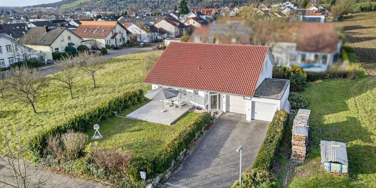 Haus zum Kaufen in Pfinztal Berghausen 779.000 € 185 m² 5 zimmer