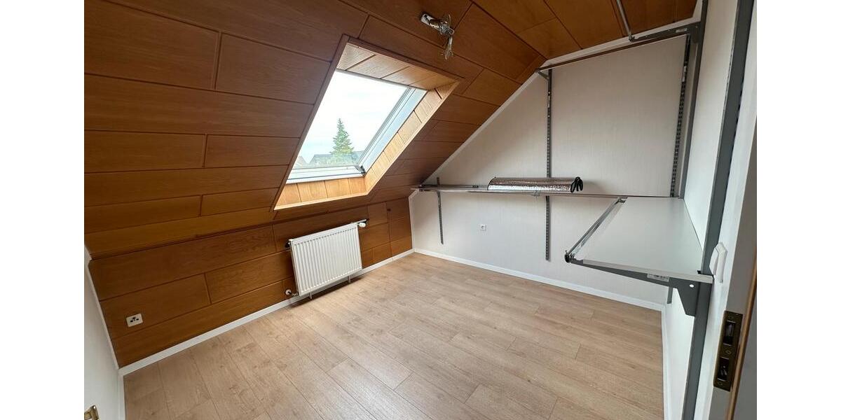 Etagenwohnung Stutensee - 4 Zimmer, 98 m&sup2;, 1.550&euro; | Angebot:24563587