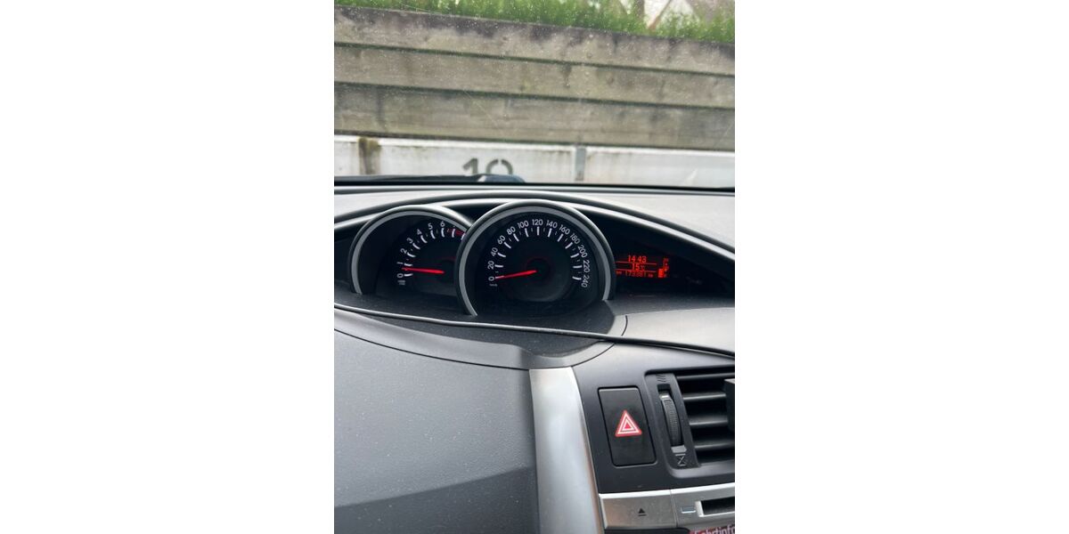 Toyota Verso 173.381 km 8.500 € Stutensee 76297