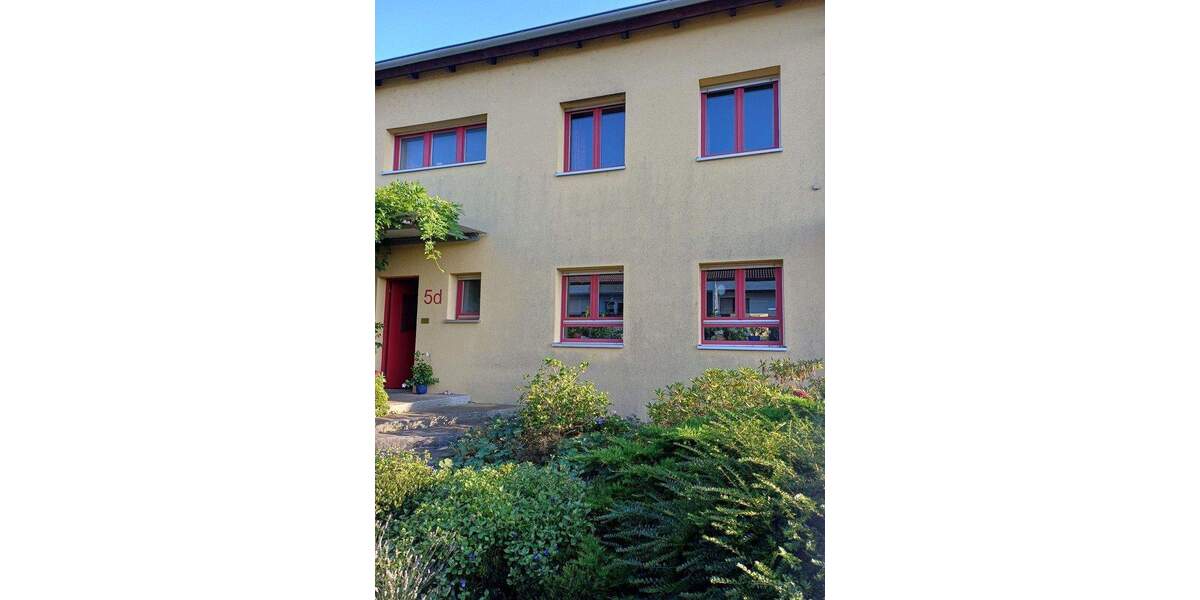 Lichtdurchflutetes Reihenmittelhaus in sehr gutem Zustand 6 zimmer