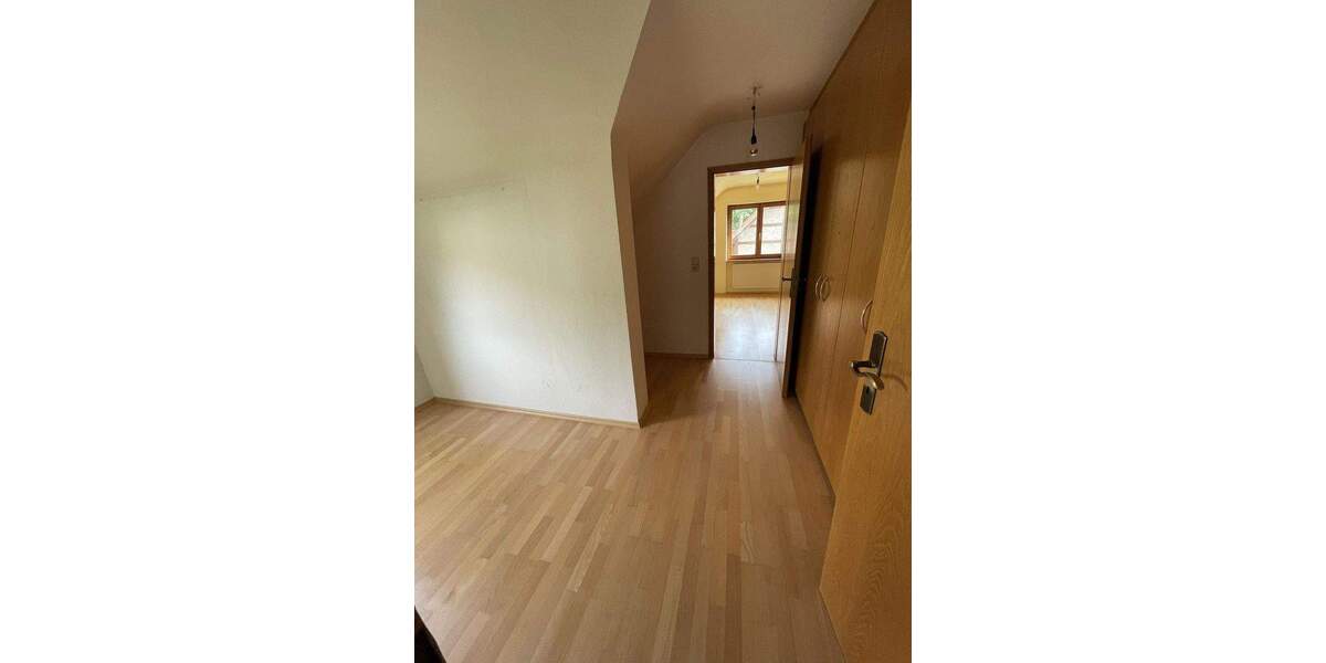 Einfamilienhaus Rastatt - 9 Zimmer, 235 m&sup2;, 780.000&euro; | Angebot:25783190
