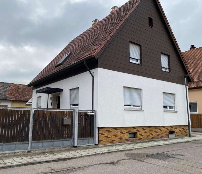 Haus zum Kaufen in Dettenheim Rußheim 395.000 € 130 m²