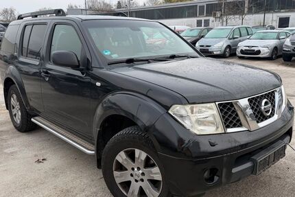Nissan Pathfinder 330.000 km 4.300 &euro; Bruchsal 76646