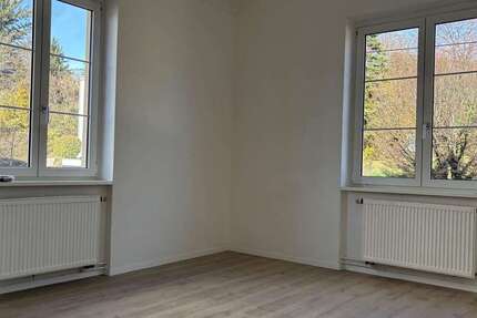 Wohnung zum Mieten in Pforzheim 1.150 € 107 m² 4 zimmer